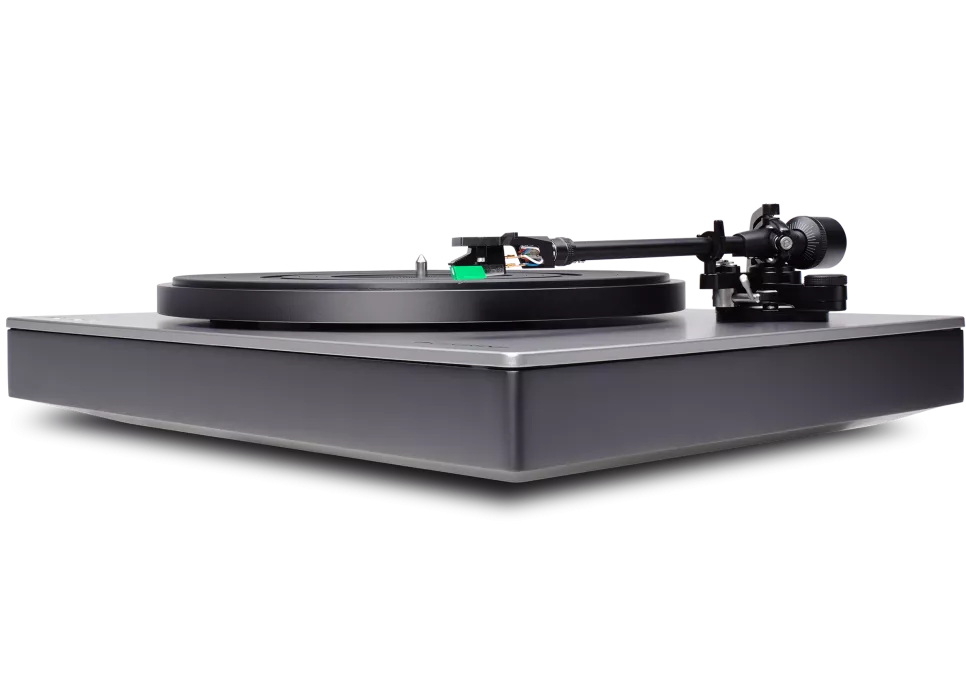 Cambridge Audio Alva ST turntable product angle 2