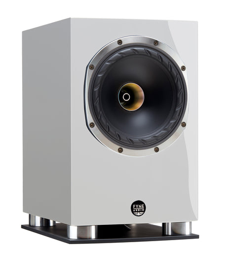 Fyne Audio F500SP in Piano Gloss White with grille removed