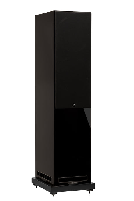 Fyne Audio F502S floorstanding speaker in Piano Gloss Black with grille on